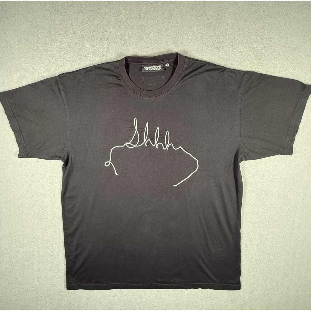 Mostly Heard Rarely Seen Black Shhhh Hand Graphic Tee Shirt - Size L.  #0022